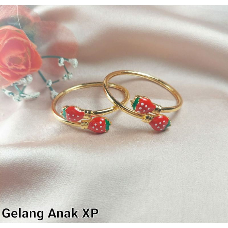 gelang anak xuping motif strawberry warna emas