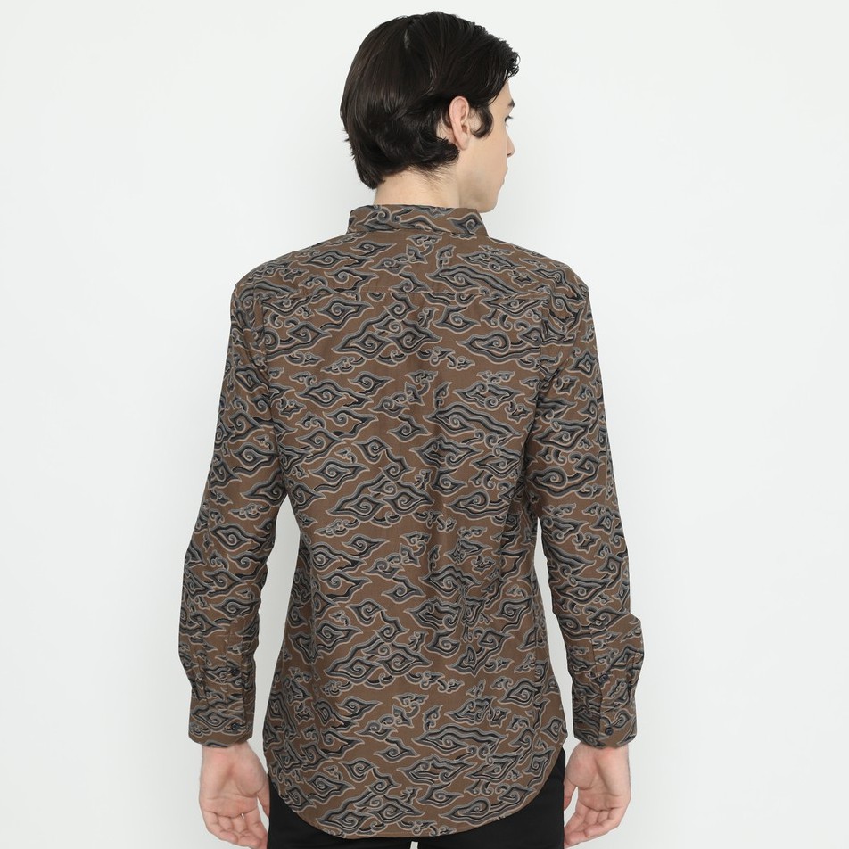 KEMEJA BATIK PRIA Lengan Pendek Premium Motif Mega Mendung Coklat 725578 Cap 72 - Baju Kemeja Atasan Pakaian Setelan Batik Pria Cowok Laki Laki Remaja Keluarga Kantor Lengan Pendek Modern Slimfit Slim Fit Premium Kekinian