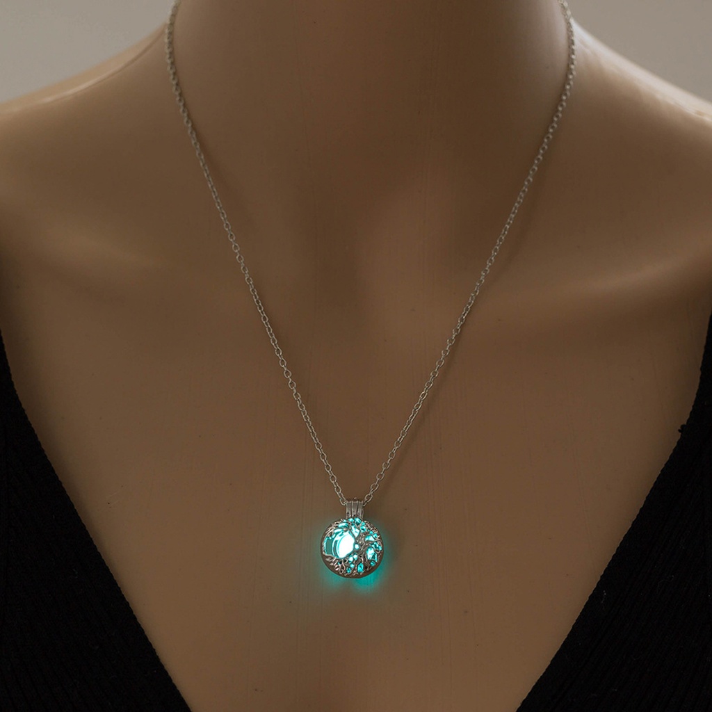 Hu Hu Hu Hu Hu Alat Bantu Pasang Kacamata♡ Kalung Dengan Liontin Bentuk Pohon Bahan Alloy Untuk Wanita