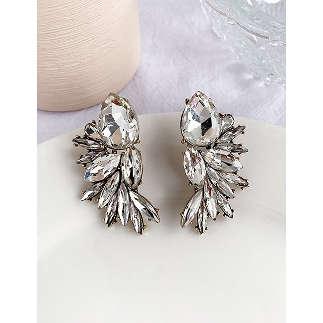 LRC Anting Tusuk Fashion Alloy Drop Diamond Stud Earrings F6524X