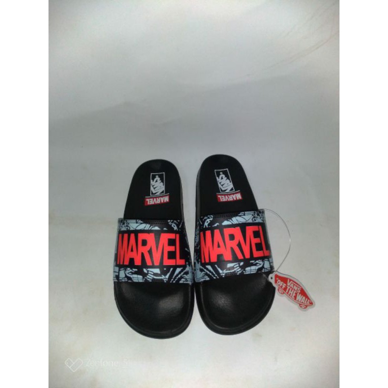 Sendal Slop Pria/Wanita Benassi Marvel Merah