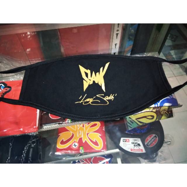 MASKER SLANK LAGI SEDIH