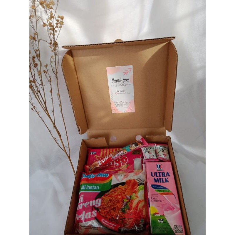 

GIFTBOX | SNCK BOX | KADO MURAH| KADO WISUDA | KADO ULANG TAHUN