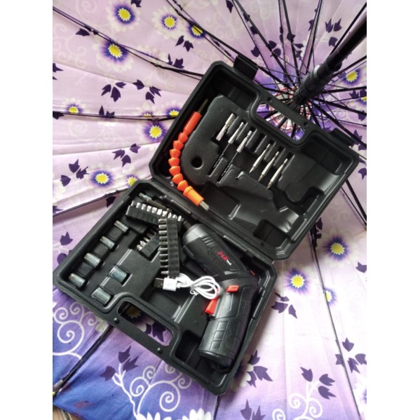 BOR 4,2 VOLT LENGKAP DENGAN OBENG DAN KUNCI SOK FLEKSIBEL