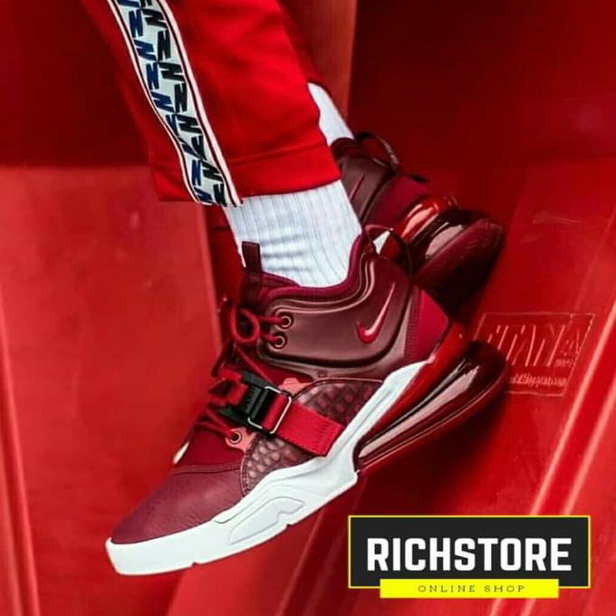 Sale Terlaris  Nike air force red 270 / Sepatu sneakers / Sepatu pria