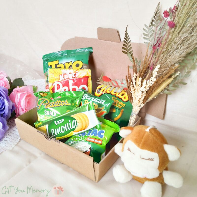 

Gift Snack Box by giftyou.memory (First Windy)