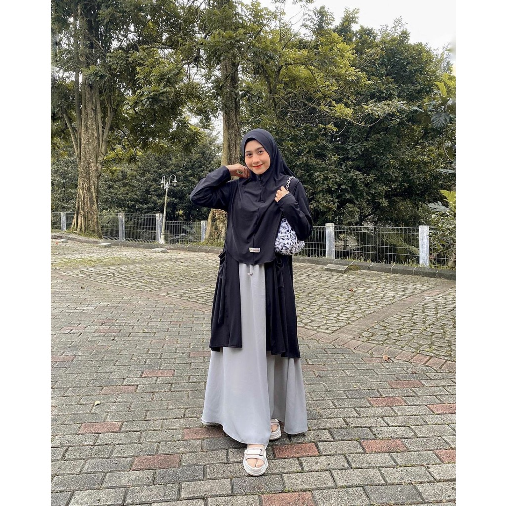 Cleo Cardigan Risalah