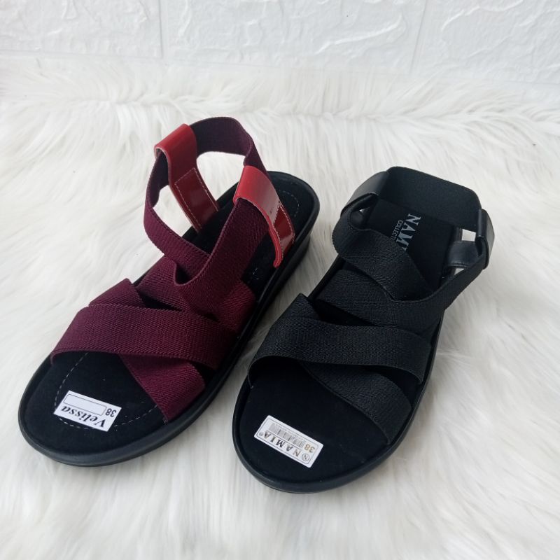 Sandal Wanita Tali Belakang Gladiator Karet Elastis Sandal Gunung Wanita