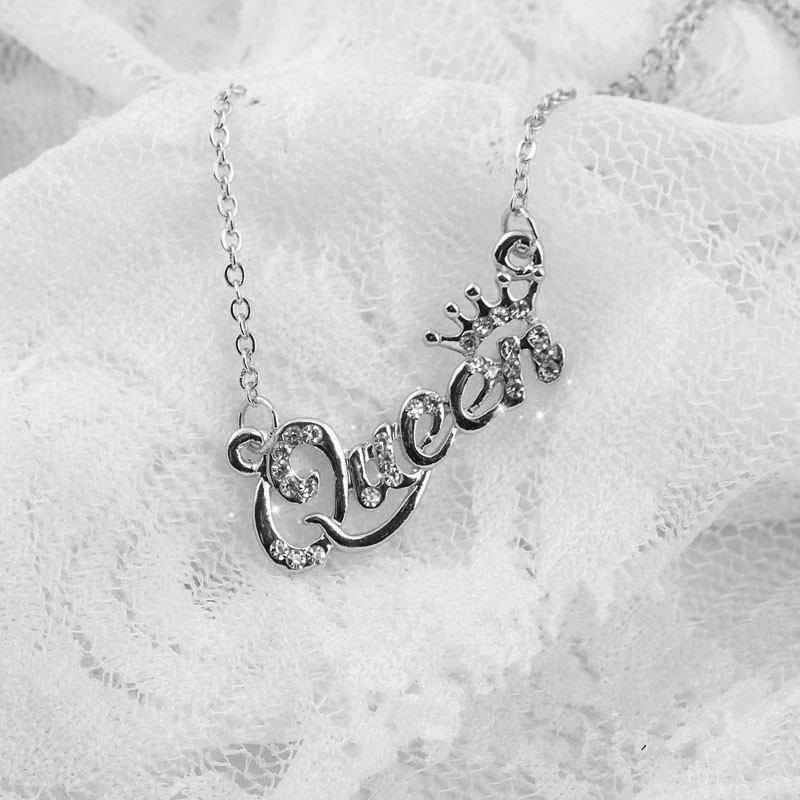 Kalung korea surat kalung queen ratu wanita kalung lucu import murah Necklace