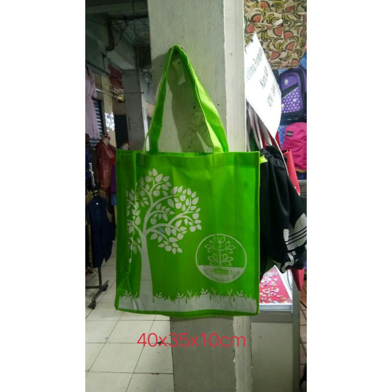 

paper bag Ukuran 40x35x10cm