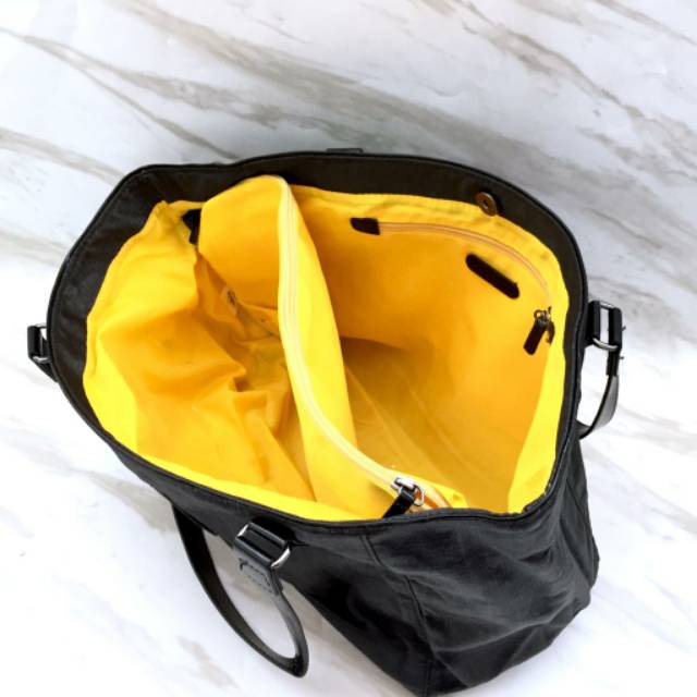 Kipling Art Organized Metallic handbag