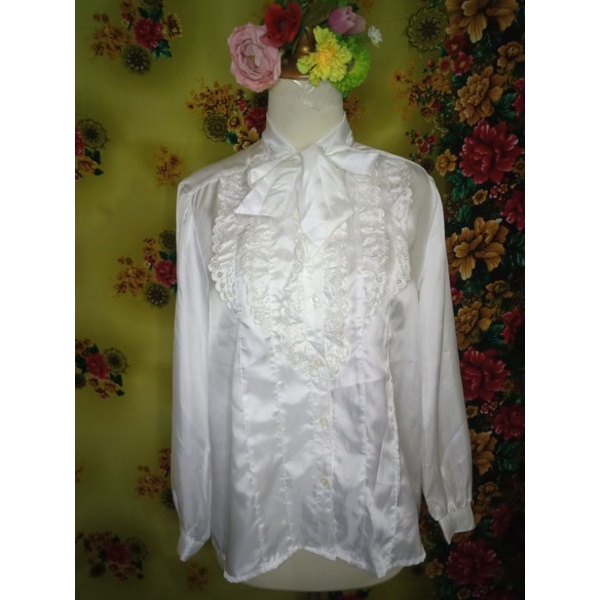 Kemeja dada full ruffle