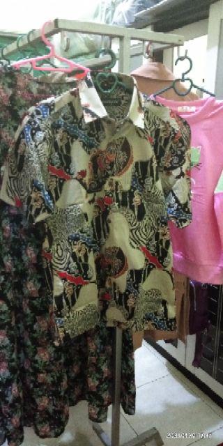 Kemeja Batik Pria Lengan Pendek Bs49 Katun Motif Modern Dixmont Semi Slimfit Premium