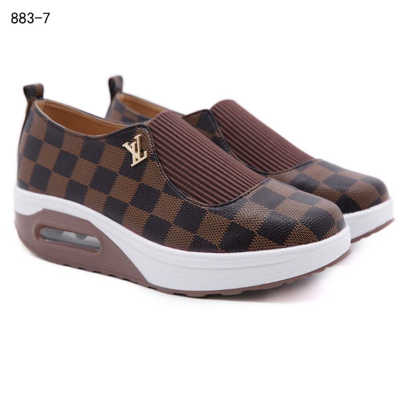 Louis Vuitton LV Wedges Slip-on Shoes 883-7