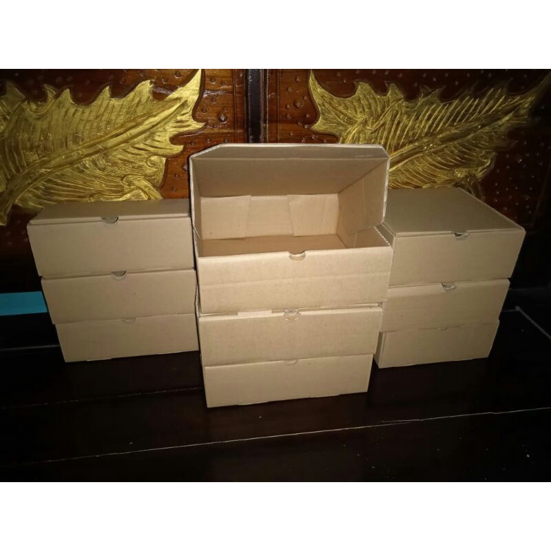 

Box Hampers | Box Packing | Box Die Cut