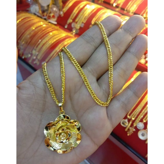 (Anti Karat) Kalung Wanita Rantai Mawar Lapis Emas