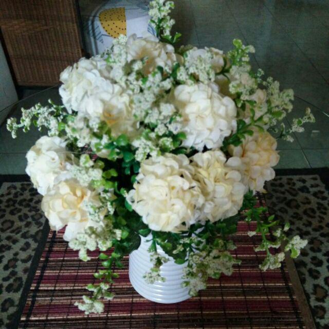 Krisan Bulat Bunga Artificial Rimbun Vas Ulir Pendek