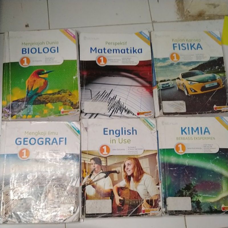 

trhrif buku/buku bekas platinum kelas 10 SMA, masih layak pakai