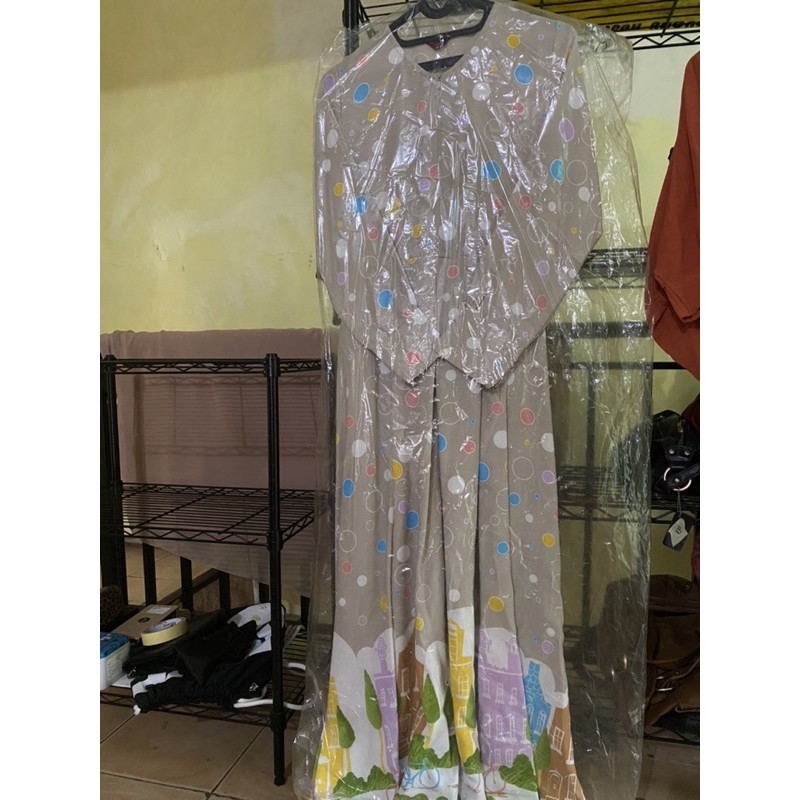 gamis plus hijab syar'i