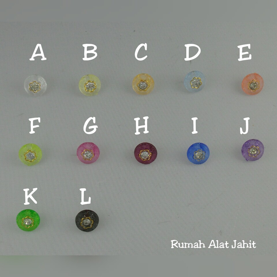 Kancing Akrilik Emas Motif Bunga Kecil 12mm