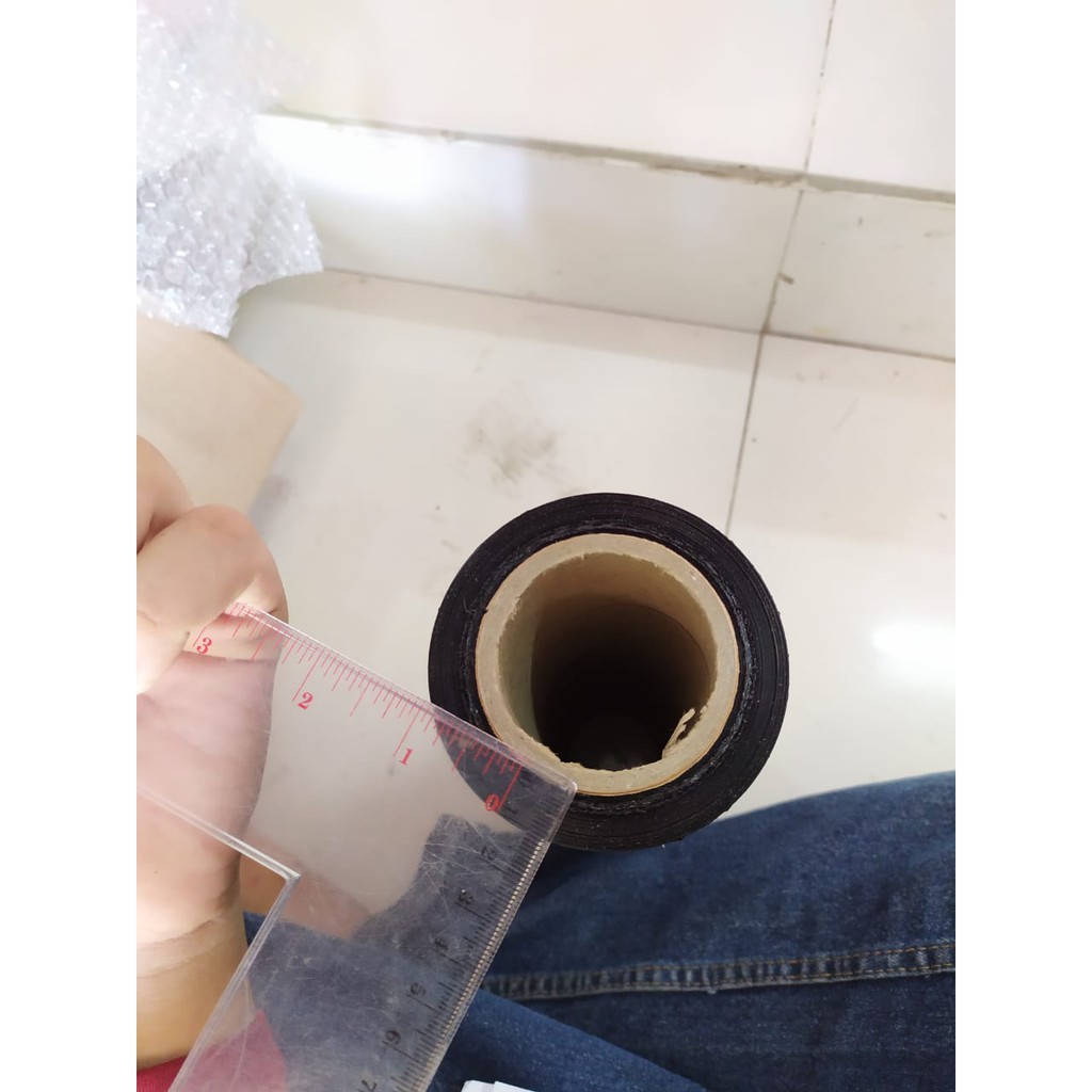 

Plastik Wrap Stretch Film Hitam packing 30cm Wrapping Warp roll murah