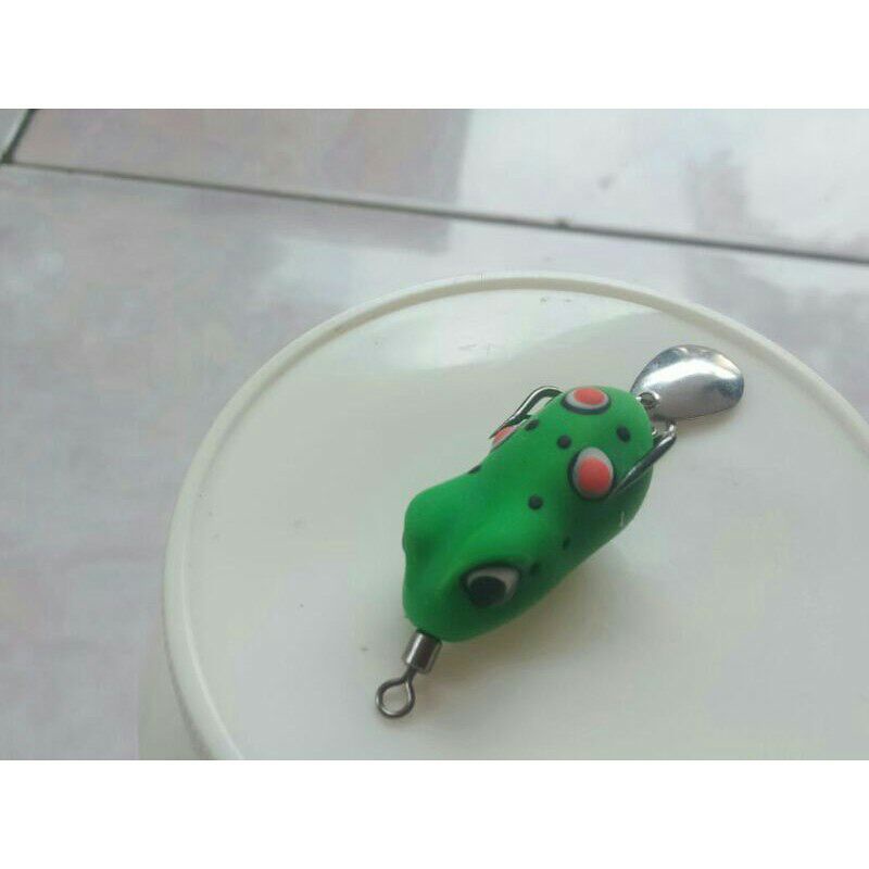 SOFT FROG MODEL BANCET 3 CM