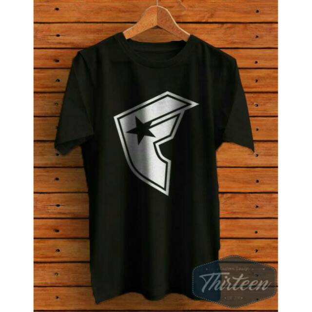 Kaos Replika Famous Kualitas distro
