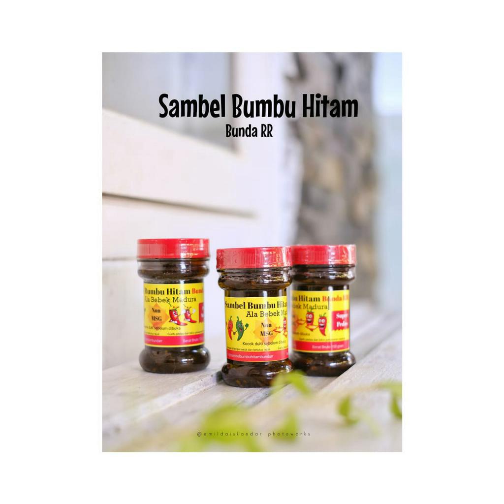 

Bunda RR - Sambel Bumbu Hitam Super Pedas