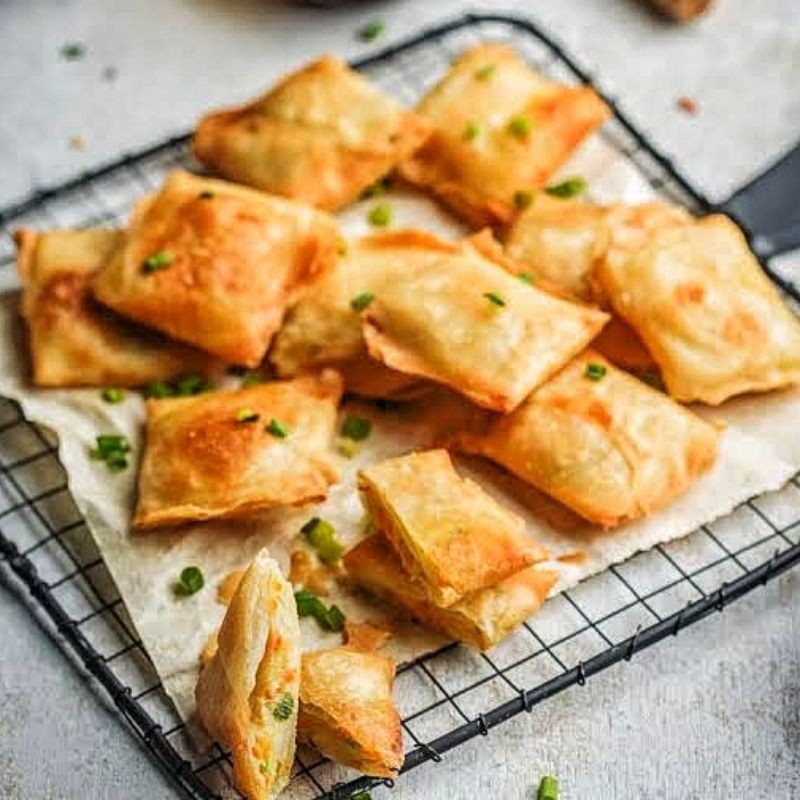 

Martabak Ayam 12pcs Frofoo Halal Homemade Frozen Food