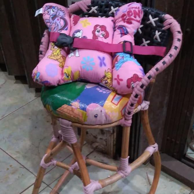 bangku kursi rotan bonceng motor skywave/ hayate/ vespa + seat belt + bantal stang