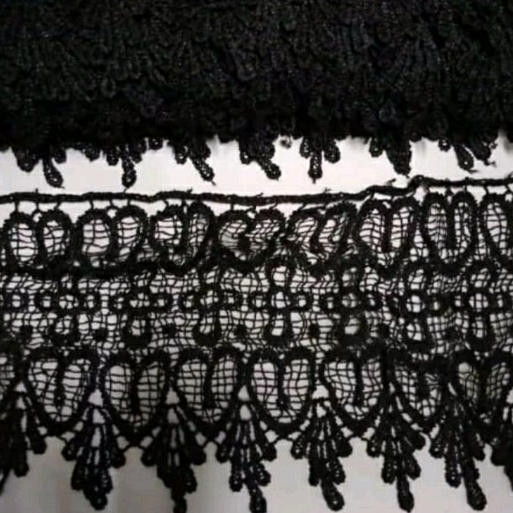 Renda Love Hitam Lebar 10 cm  / Renda Rajut Mukena / Renda Eceran Per Yard