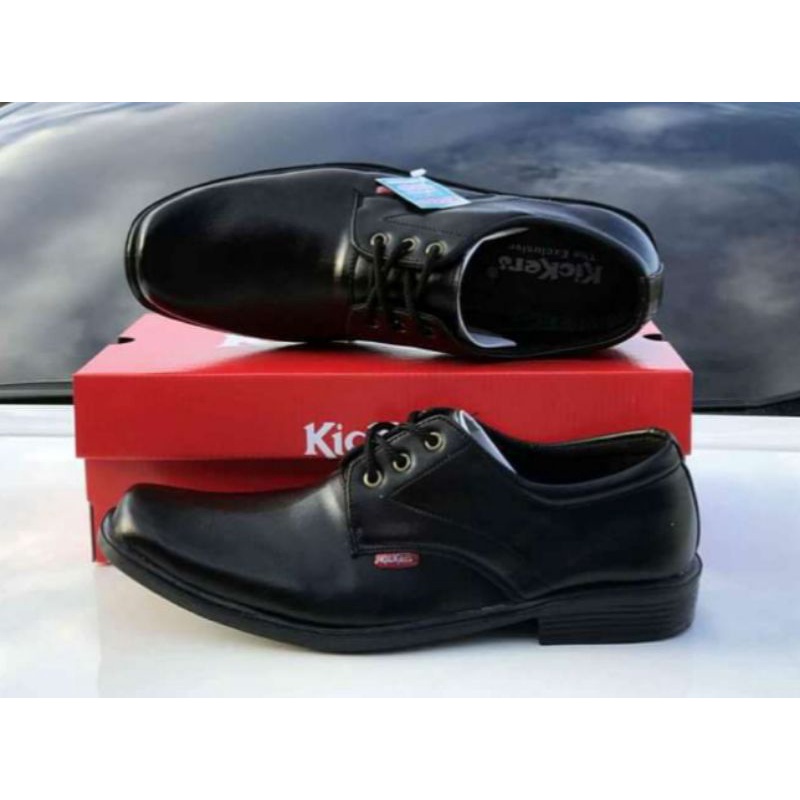 SEPATU KICKERS PANTOFEL PRIA TERLARIS - SEPATU SLOP FORMAL PRIA TERBARU - SEPATU PRIA