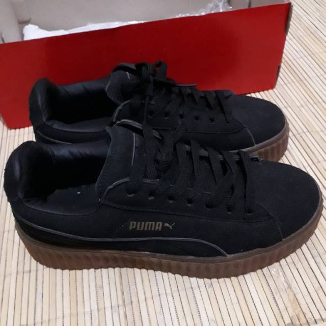 Preloved sepatu puma rihanna hitam size 36