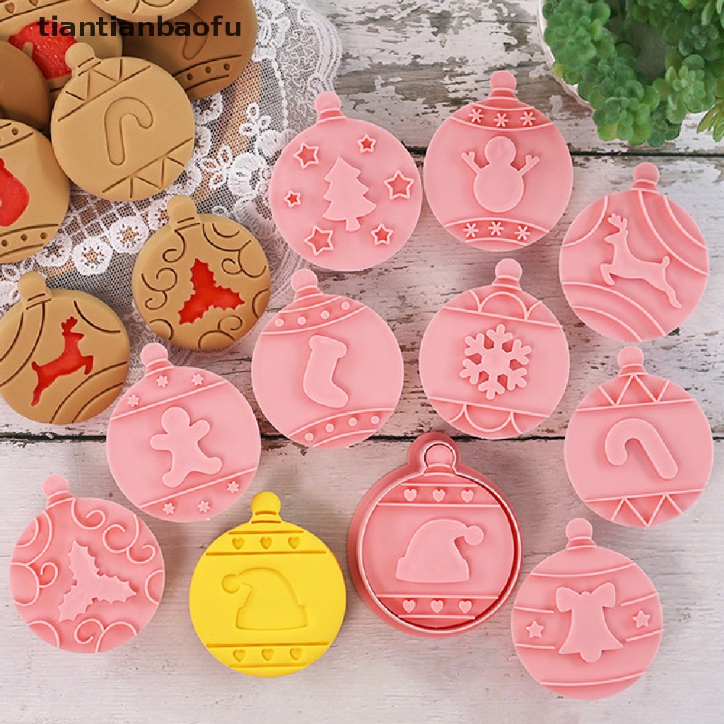 10 Pcs / Set Stempel Pemotong Kue Bentuk Bulat Motif Pohon Natal