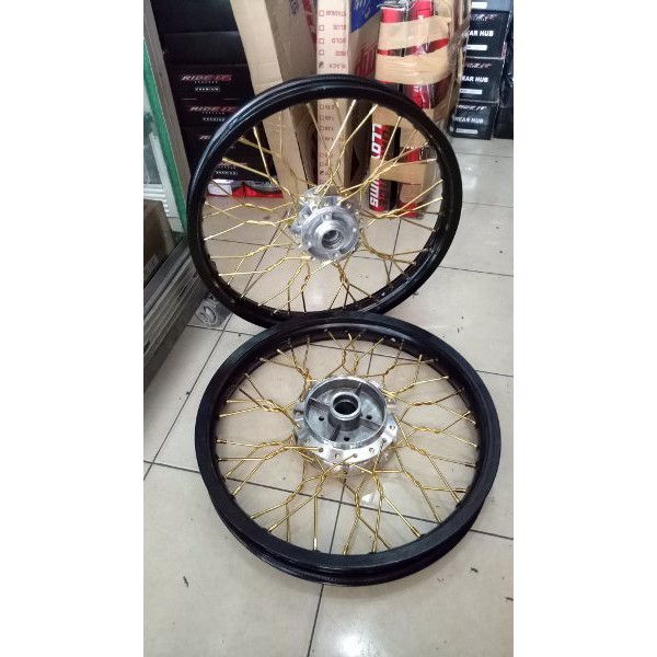 TOPPP!!!!! velg paketan buat vixion lama velg champ 185x215 ring 17 tromol crum jari jari bonus