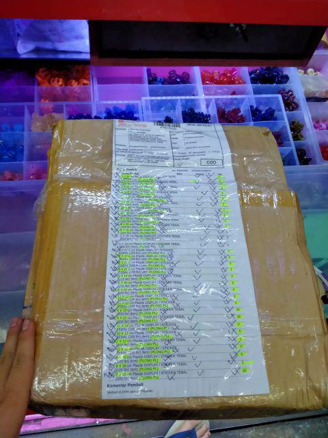 10 X 10 Cm Plastik Display / Sticker Tebal (100 Lbr) (lem) (plong Pl)