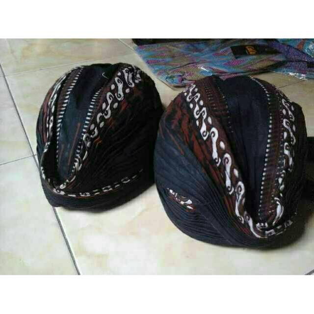Blangkon / topi jawa