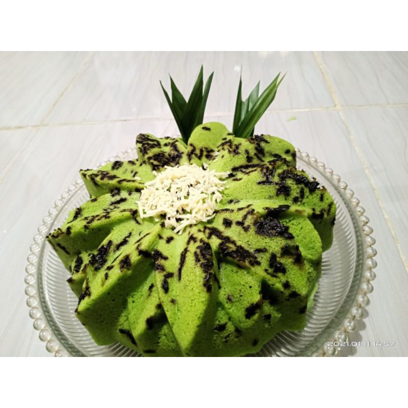 

Byracake Homemade Bolu Pandan Topping Keju