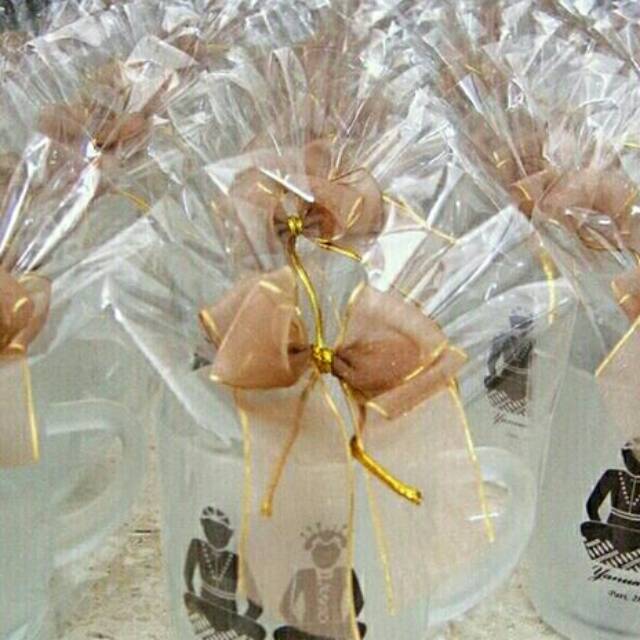

Gelas Souvenir iket pita