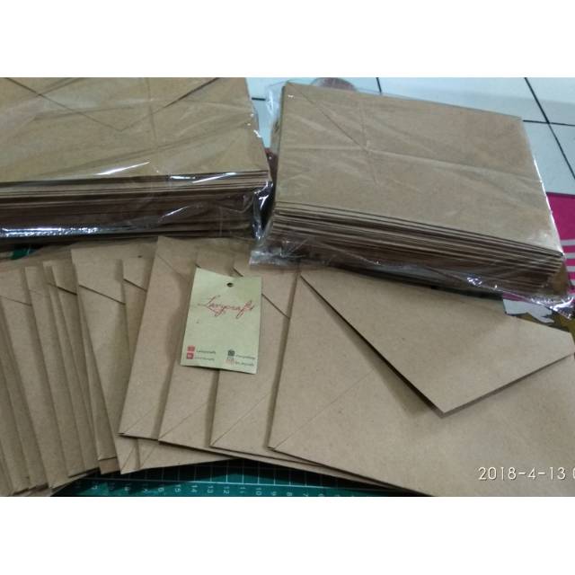 

Amplop artpaper tutup segitiga