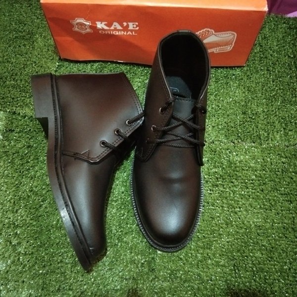 sepatu pdh tali paskibra berikut dus box