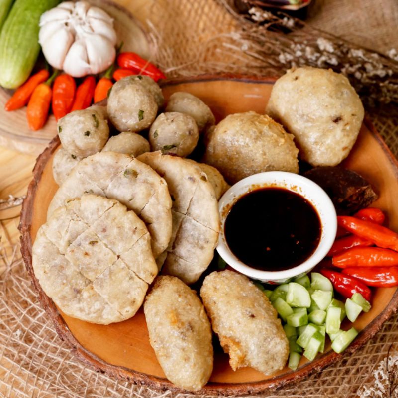 

pempek variasi mix pempek palembang enak murah ikan asli sudah include cuko asli khas palembang