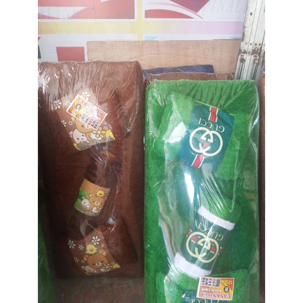 kasur karakter 3bantal bulu