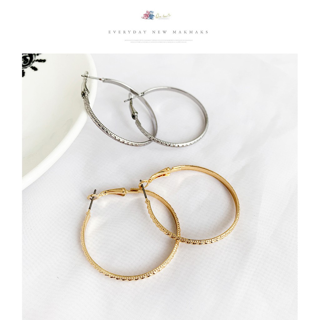 LRC Anting tusuk Fashion Alloy Circle Studs