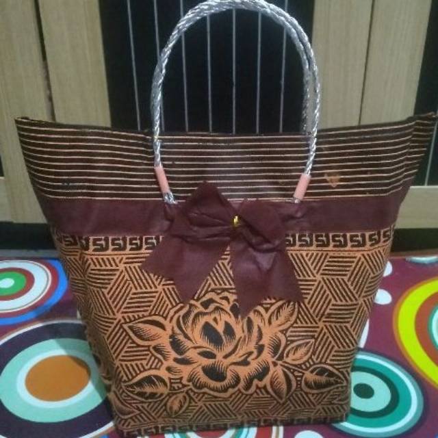 tas hajatan batik pita merah mewah 22/EST