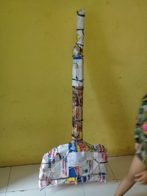 Jemuran Pakaian Baju Gantungan Handuk Hanger Standing Display Murah Bisa Bongkar Pasang