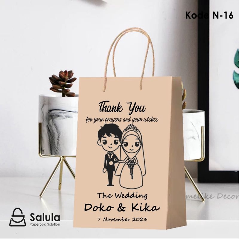 

Paperbag Size 13,5x6,5x22cm