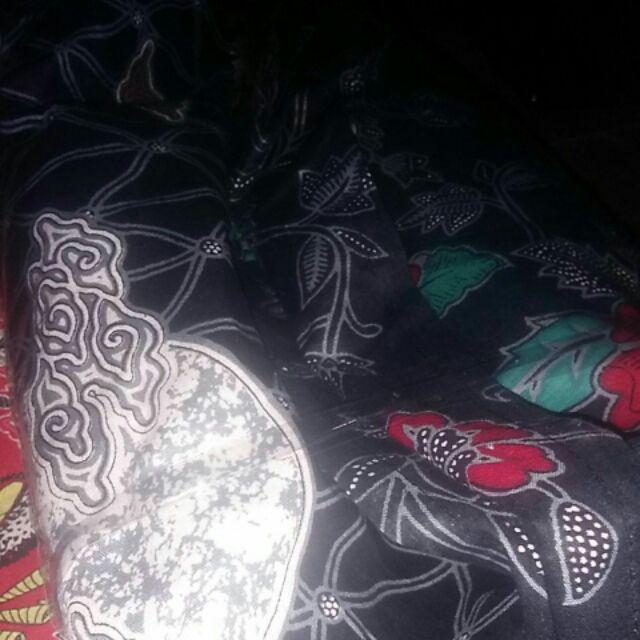 Couple Keluarga Mega Mendung Abu Sarimbit Sekeluarga Batik Couple