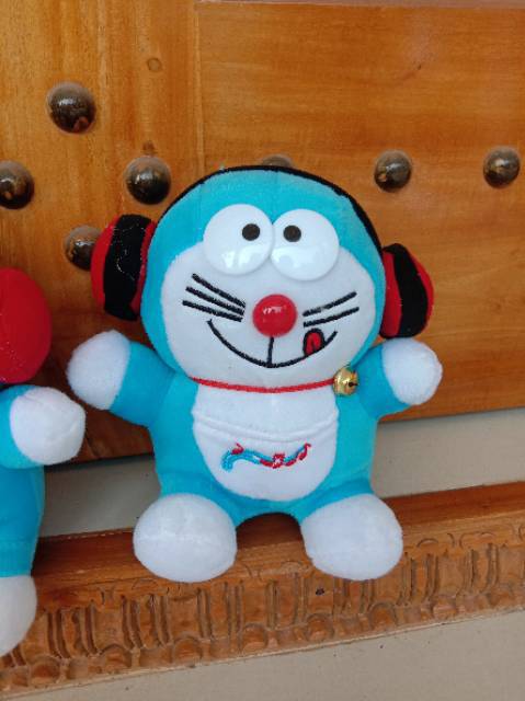 Boneka doraemon SNI