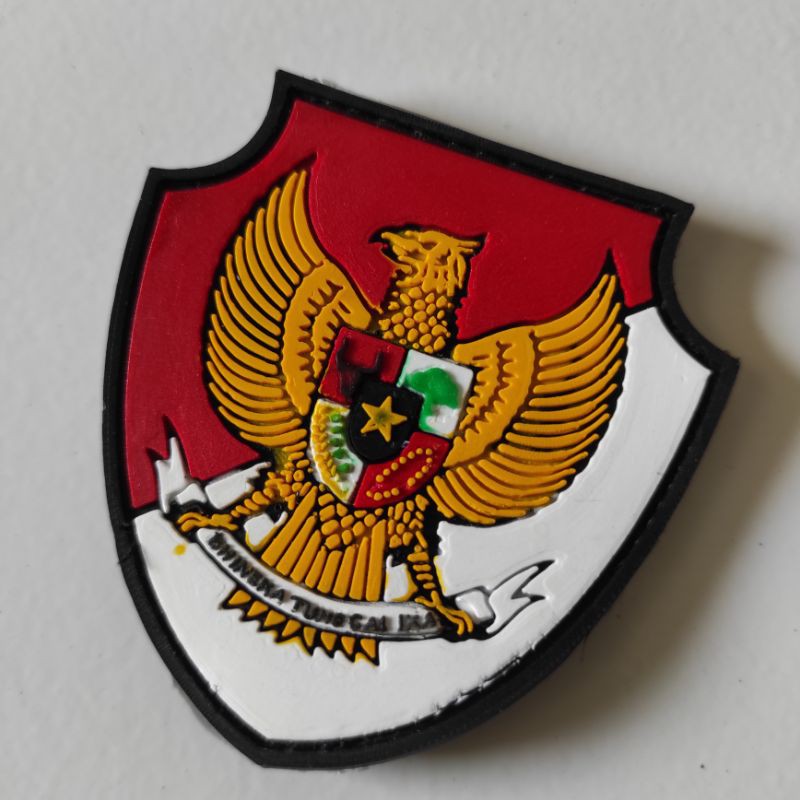 PATCH RUBBER LOGO GARUDA PRISAI DASAR MERAH PUTIH/TEMPELAN EMBLEM KARET VELCRO